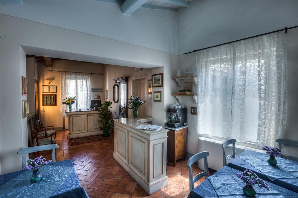 Hotel Locanda Degli Artisti Борго-Сан-Лоренцо Экстерьер фото